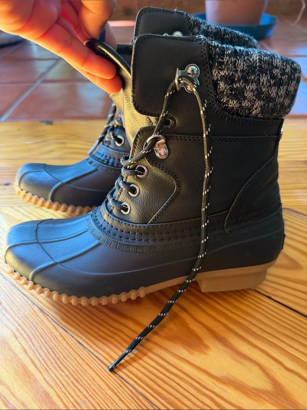 Tommy Hilfiger Black Lace-Up Waterproof Winter Boots with Knit Cuff